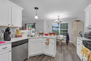 1011 N South Elgin Blvd, South Elgin, IL 60177 - Photo 2