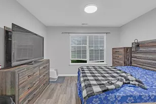 1011 N South Elgin Blvd, South Elgin, IL 60177 - Photo 12