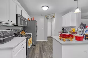 1011 N South Elgin Blvd, South Elgin, IL 60177 - Photo 18