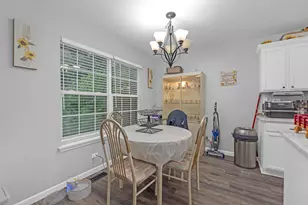 1011 N South Elgin Blvd, South Elgin, IL 60177 - Photo 4