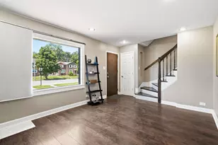 9631 S Jeffery Ave, Chicago, IL 60617 - Photo 2