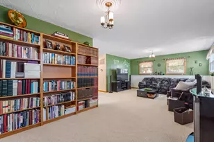 935 Revere Ln, Island Lake, IL 60042 - Photo 16