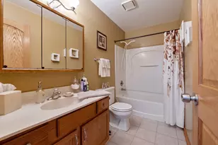 935 Revere Ln, Island Lake, IL 60042 - Photo 8