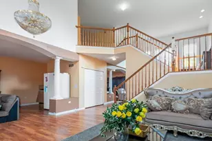 829 Lindsey Ln, Bolingbrook, IL 60440 - Photo 6
