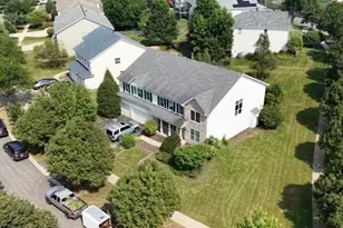 829 Lindsey Ln, Bolingbrook, IL 60440 - Photo 2