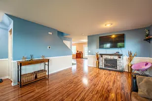 12 E Meadow Dr, Cortland, IL 60112 - Photo 8