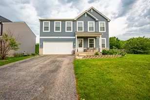 12 E Meadow Dr, Cortland, IL 60112 - Photo 1