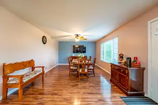 12 E Meadow Dr, Cortland, IL 60112 - Photo 12