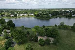 185 Gregory St, Aurora, IL 60504 - Photo 18