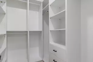 3056 N Lincoln Ave, Chicago, IL 60657 - Photo 14