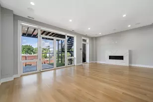 3056 N Lincoln Ave, Chicago, IL 60657 - Photo 4