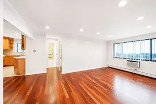 5306 N Cumberland Ave, Chicago, IL 60656 - Photo 2