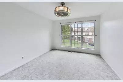 437 Grosse Pointe Circle #437, Vernon Hills, IL 60061 - Photo 22