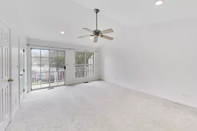 437 Grosse Pointe Circle #437, Vernon Hills, IL 60061 - Photo 16