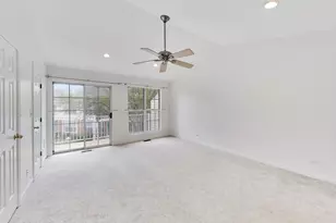 437 Grosse Pointe Cir, Vernon Hills, IL 60061 - Photo 16