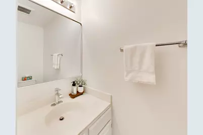 437 Grosse Pointe Circle #437, Vernon Hills, IL 60061 - Photo 14
