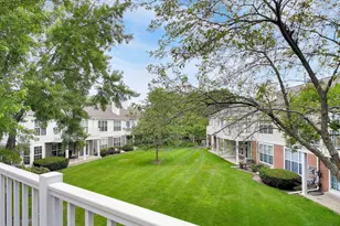 437 Grosse Pointe Cir, Vernon Hills, IL 60061 - Photo 20
