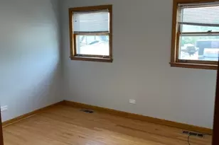 4570 N Narragansett Ave, Harwood Heights, IL 60706 - Photo 10