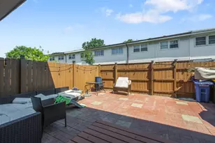 8914 Robin Dr, Des Plaines, IL 60016 - Photo 16