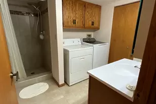 1101 E Division St, Lockport, IL 60441 - Photo 10