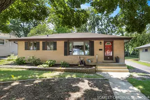 363 Marion Ave, Glen Ellyn, IL 60137 - Photo 1