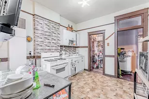 1627 N Kedzie Ave, Chicago, IL 60647 - Photo 16
