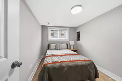 8541 S Givins Court, Chicago, IL 60620 - Photo 14