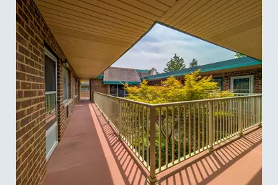444 S Spring Road #12, Elmhurst, IL 60126 - Photo 4