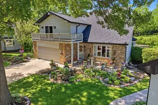 3580 Londonderry Ct, Hoffman Estates, IL 60067 - Photo 2