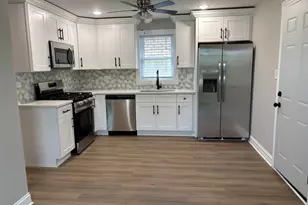 8310 S Buffalo Ave, Chicago, IL 60617 - Photo 8