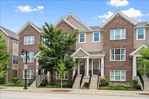 811 Lee St, Des Plaines, IL 60016 - Photo 1