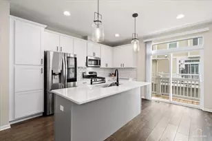 811 Lee St, Des Plaines, IL 60016 - Photo 10