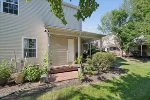 546 Clayton Cir, Sycamore, IL 60178 - Photo 22