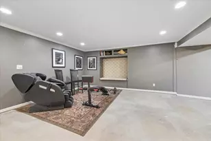 546 Clayton Cir, Sycamore, IL 60178 - Photo 20