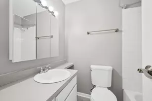 5536 E Lake Dr, Lisle, IL 60532 - Photo 14