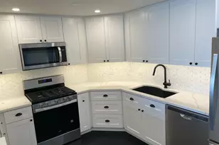 3200 N Lake Shore Dr, Chicago, IL 60657 - Photo 8