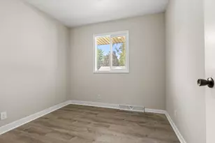 2221 Evans Ave, Loves Park, IL 61111 - Photo 6
