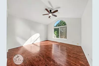 5532 Chantilly Circle, Lake in the Hills, IL 60156 - Photo 12