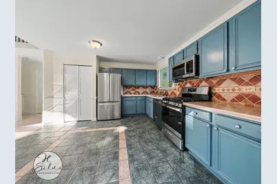 5532 Chantilly Circle, Lake in the Hills, IL 60156 - Photo 8