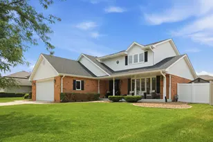 15612 Bramblewood Rd, Oak Forest, IL 60452 - Photo 1