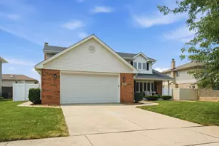 15612 Bramblewood Rd, Oak Forest, IL 60452 - Photo 4