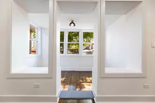 8025 S Euclid Ave, Chicago, IL 60617 - Photo 12