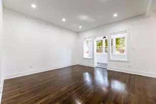 8025 S Euclid Ave, Chicago, IL 60617 - Photo 10