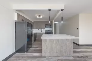 7337 S South Shore Dr, Chicago, IL 60649 - Photo 8