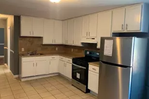 314 E 70th St, Chicago, IL 60637 - Photo 2