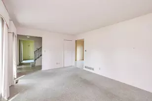 11 Windsor Ct, Bourbonnais, IL 60914 - Photo 12