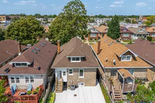3035 N Luna Ave, Chicago, IL 60641 - Photo 22
