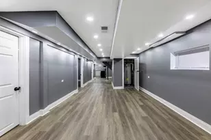 3035 N Luna Ave, Chicago, IL 60641 - Photo 18