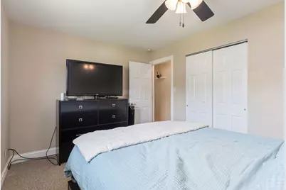 20 W Fullerton Avenue, Glendale Heights, IL 60139 - Photo 22