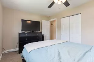 20 W Fullerton Ave, Glendale Heights, IL 60139 - Photo 22
